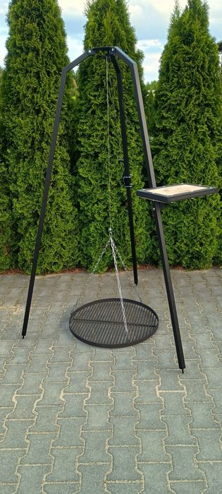 Trójnóg grill ogniskowy