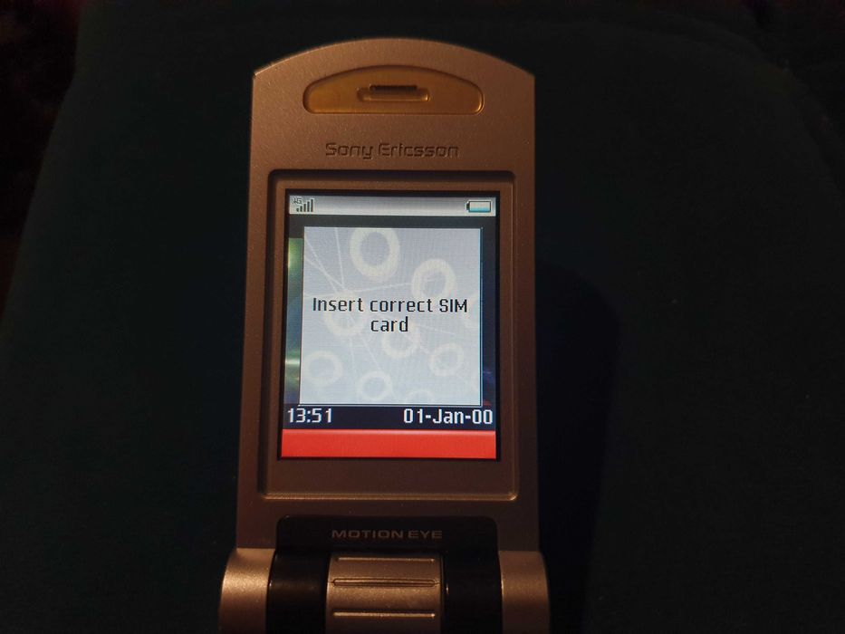 Telefon sony ericsson V800