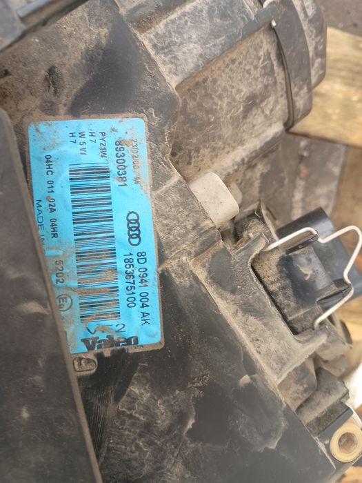 Lampy reflektory Europa Audi a4 b5