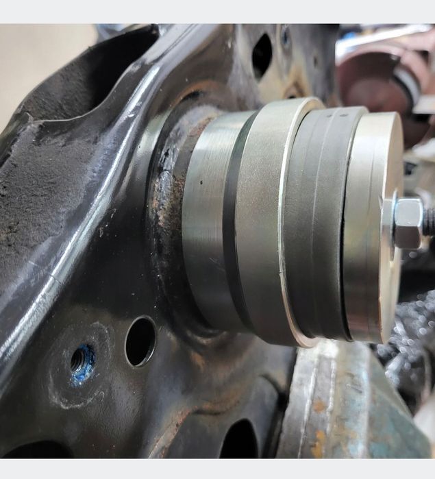 Съемник подушки подрамника VAG VW Golf 7/8. Passat B8 Arteon