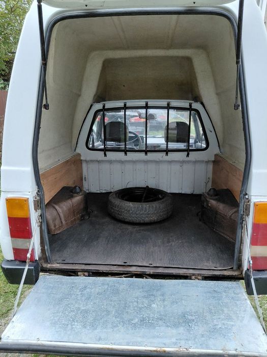 Авто Таврія пікап