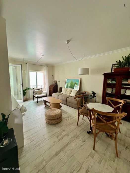 2-Bedroom Apartment Located in Cascais, Lisbon