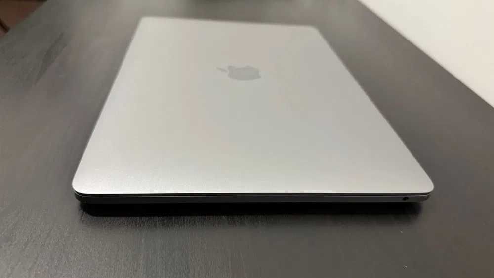 Macbook Pro 13” Touch Bar 256gb SSD Como NOVO Fatura iStore