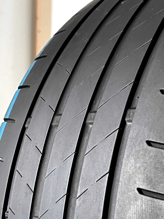 Pneus Bridgestone Turanza T005 - 275/35/19 - Excelentes