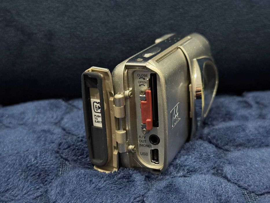 Kompaktowy Aparat cyfrowy Olympus Mju 410 Digital + bateria