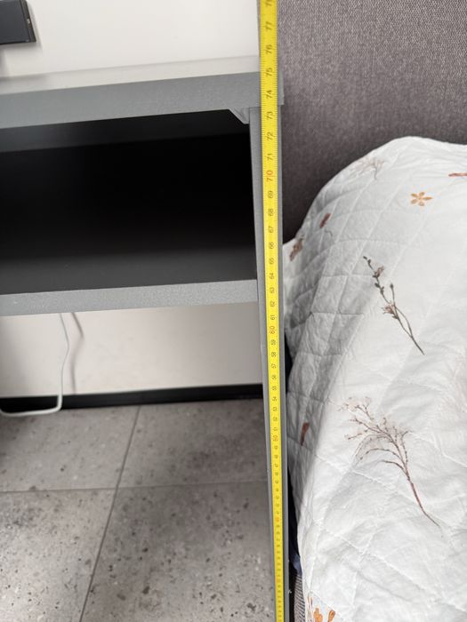 Стіл прикроватний / компьютерний