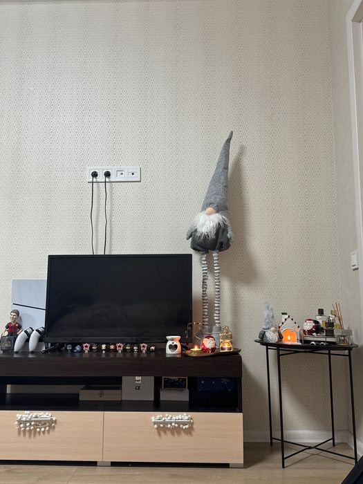 Продам тумбу під телевізор