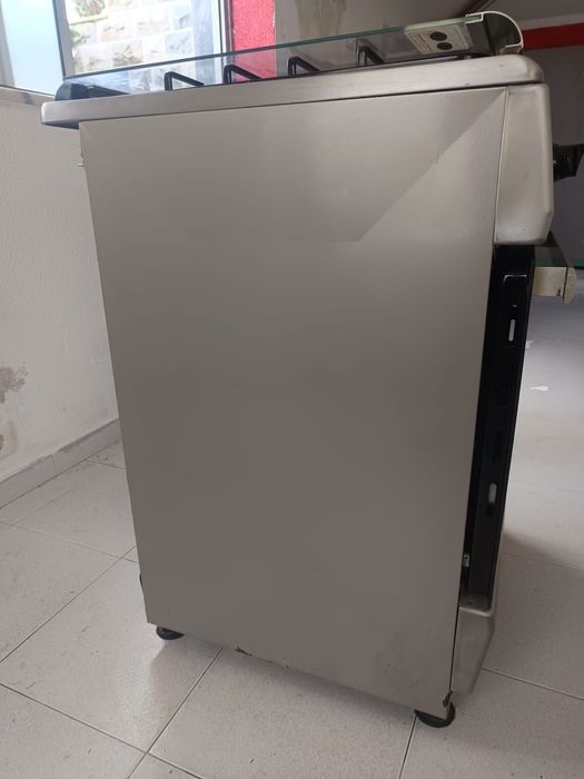 Fogão a gás Consul com forno – como novo