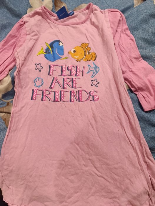 Отдам пакет вещей на девочку