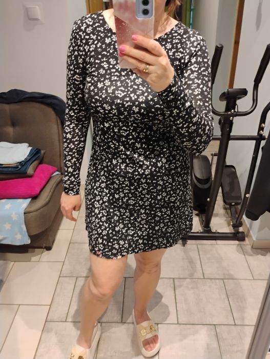 Sukienka Gina Tricot M