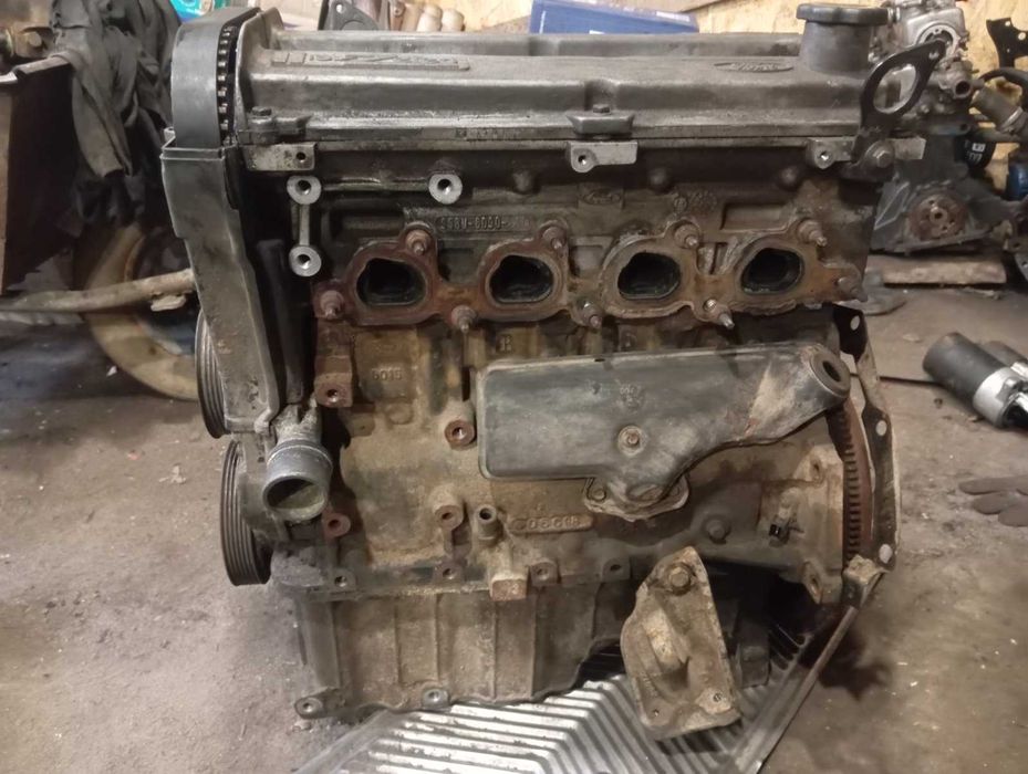 Блок двигуна ford escort 1.6 zetec, пеньок форд ескорт поршень шатун