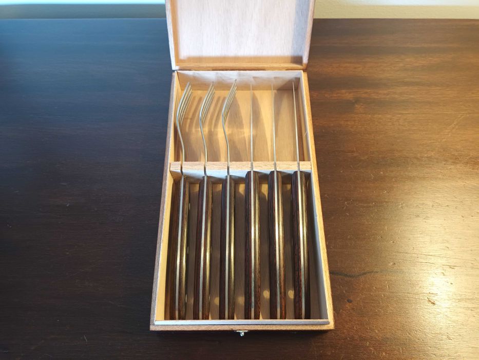 Conjunto 3 garfos e faca Jero