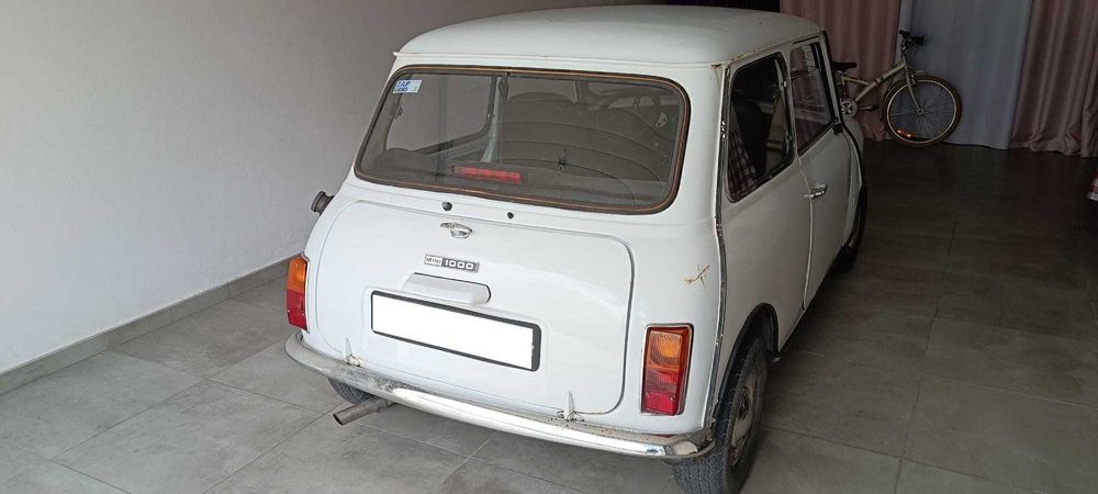 Austin Mini 1000528942565813790722