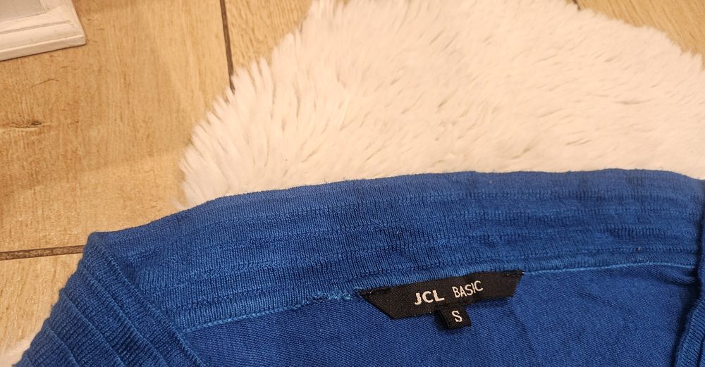 Sweter niebieski jcl basic dekolt s damski