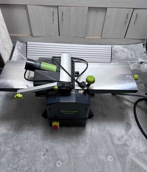 Рейсмусно-фугувальний станок Titan PFRS10