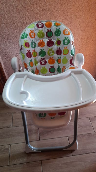 Столик для годування