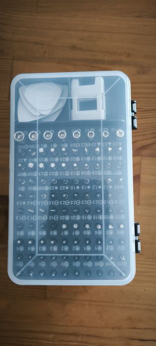 Caixa Multifunções para electrónica/ computadores,etc...