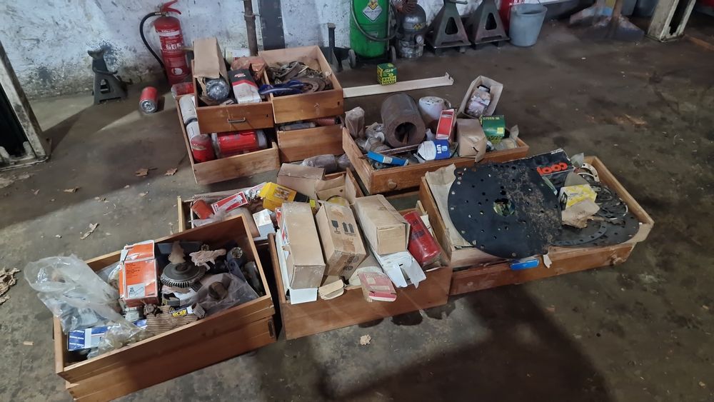 Pecas maquinas indústriais e tratores reboques e atrelados