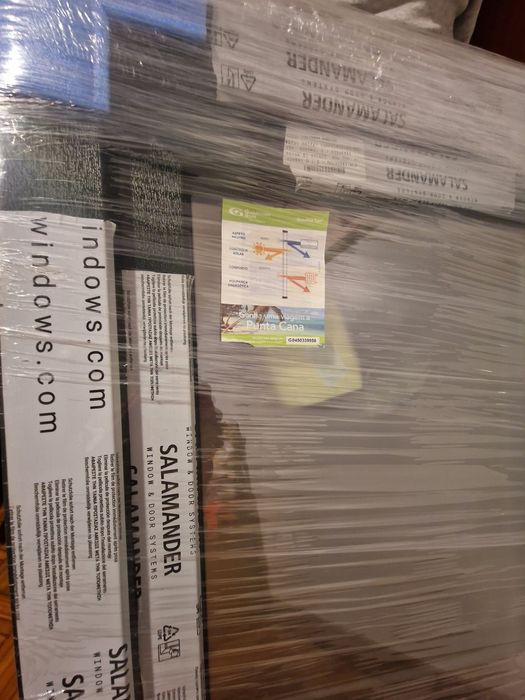 Janela De PVC Oscilo-Batente Nova