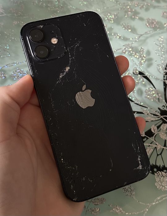 iPhone 12 Blue на 64gb