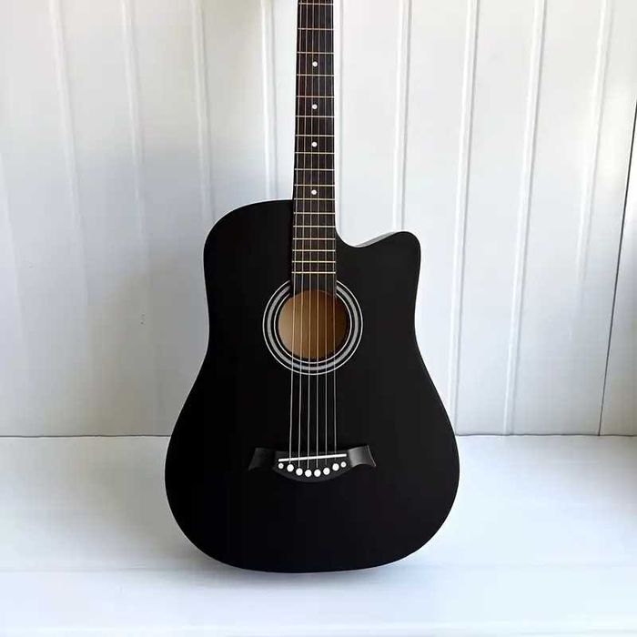 гитара черная чехол каподастр накладка запасные струны