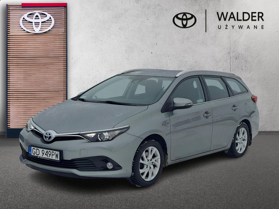 Toyota Auris Hybrid 135 Premium Salon PL I Właściciel