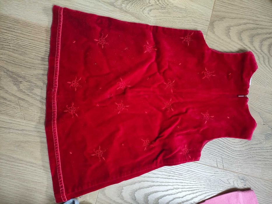 Sukienka z weluru dla dziewczynki 9 msc