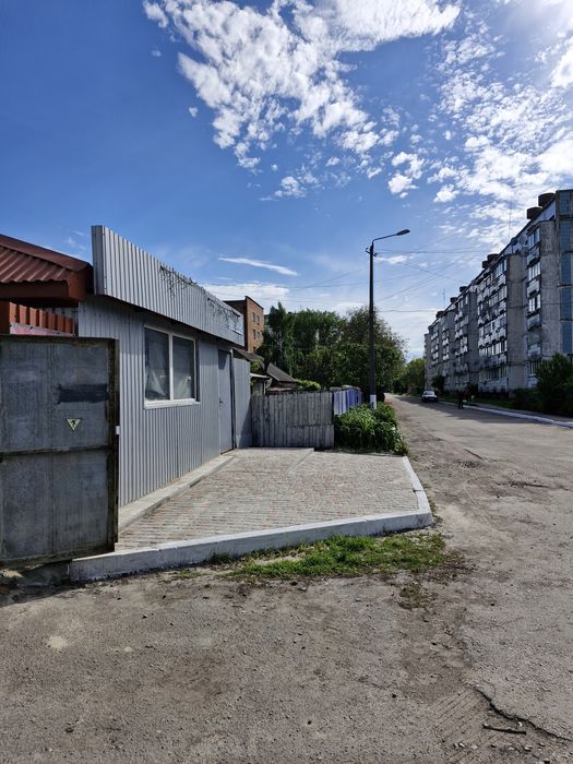 Продам нежитловуКомерційна нерухомість,для переміщеного виробництва,в