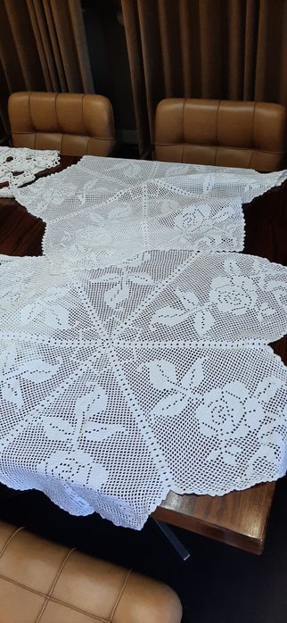 9 peças de renda  em croché feitas à mão