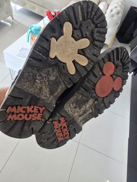 Zara botki lakierowane czarne myszką Mickey 37