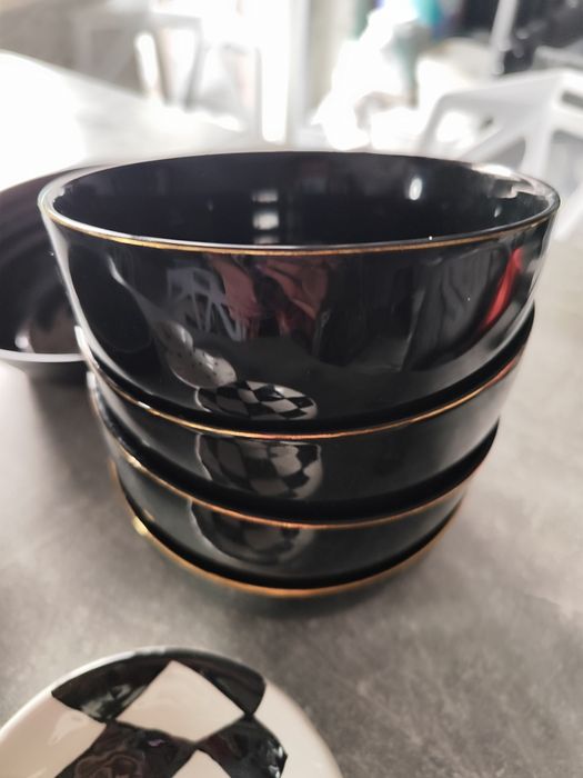 Home&You zastawa stołowa . Czarna Glamoure.