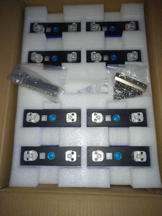 Комірки LiFePo4 EVE LF100LA-100Ah.Ціна за 8шт.