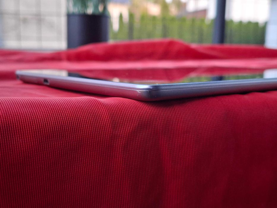 2szt 2 x Tablet HUAWEI MediaPad T2 10, model AGS-L09,
