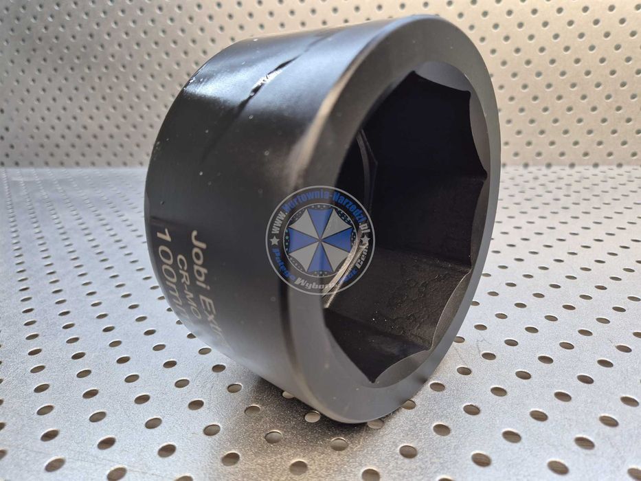 Nasadka do piasty 8-kątna 100mm do ciężarówek piasty koła SCANIA MAN