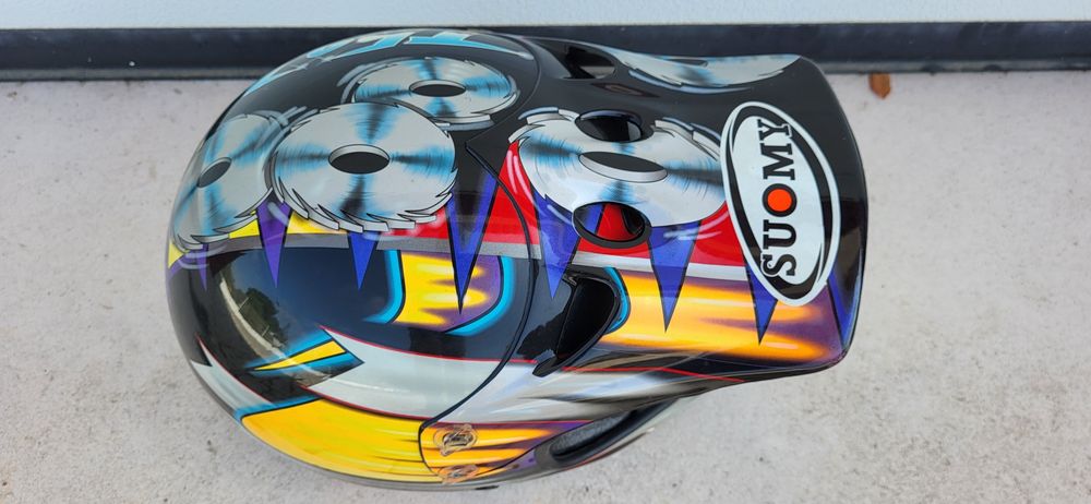 Capacete Suomy usado