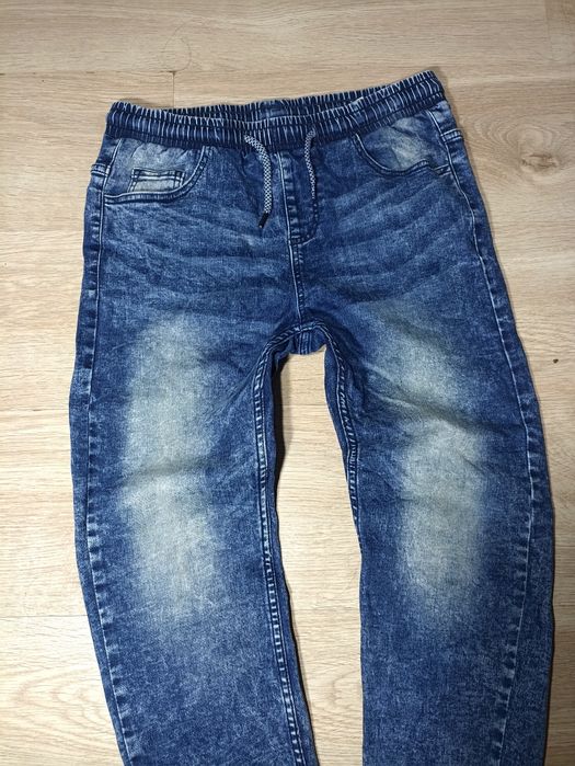 Spodnie dla chłopca rozmiar 152