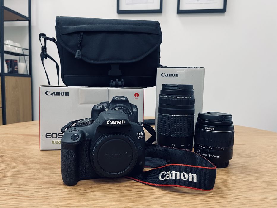 Canon EOS 2000D + 2 obiektywy + torba + ładowarka