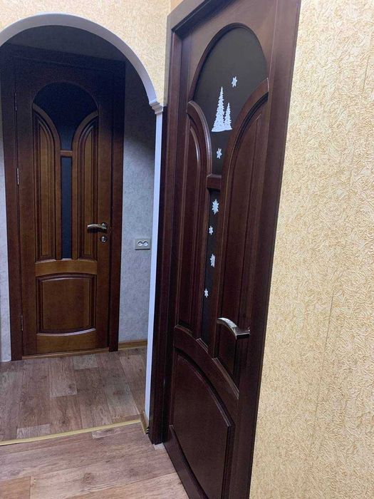 Продам двери из ясеня