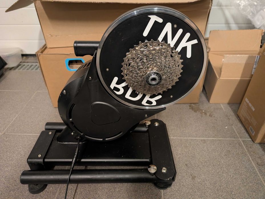 Trenażer rowerowy DirectDrive Thinkrider x7 V4 z kasetą 12s r7100