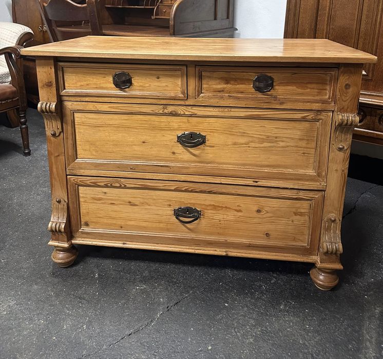 Drewniana komoda z litego drewna | sosna | styl rustykalny / klasyczny