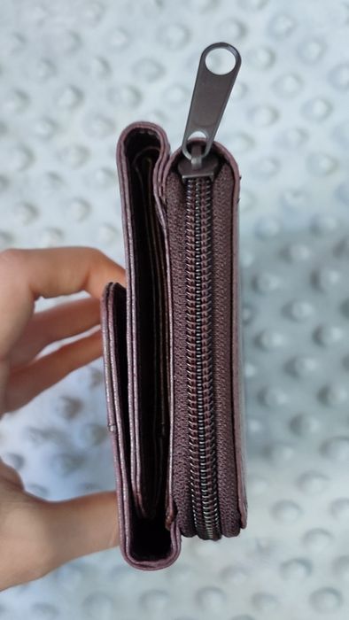 Brązowy portfel damski średni