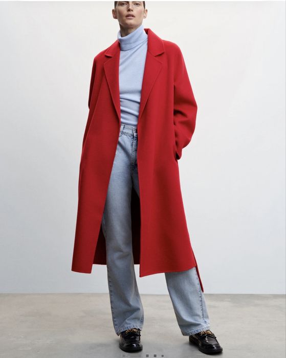 Пальто  легке червоне з поясом mango