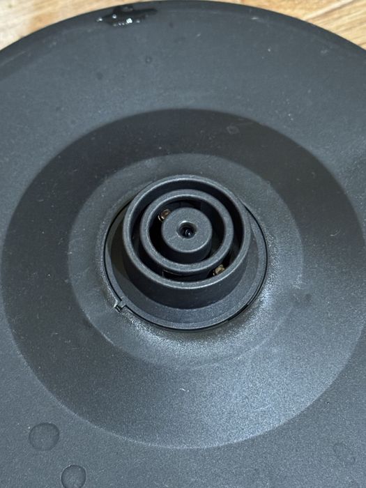 Электрочайник Grunhelm