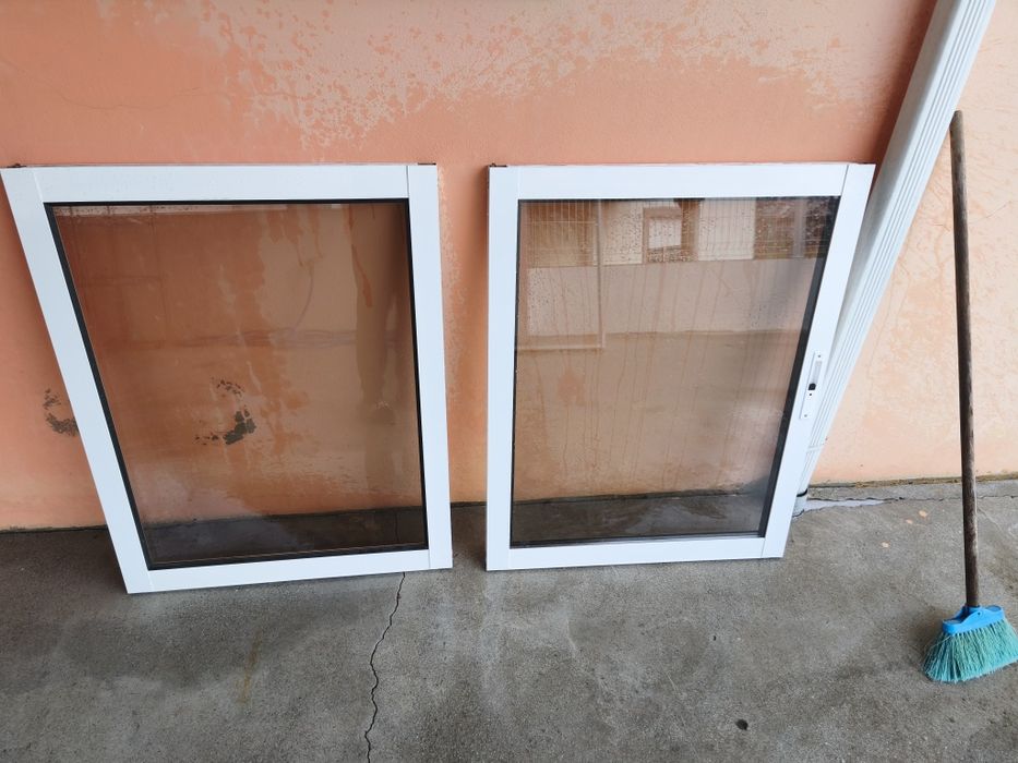 Porta com vitral e janela lacado branco