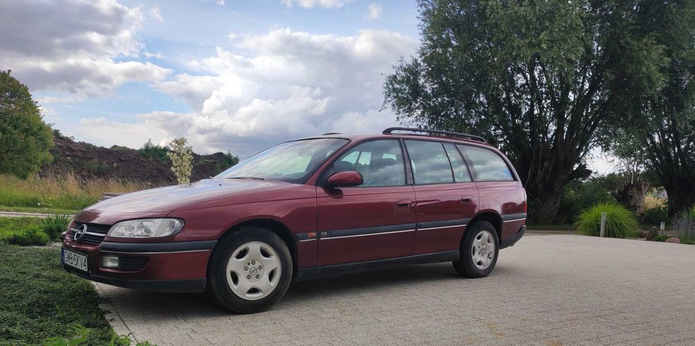 Opel Omega kombi 2.5KT autom Klima Skórzana tapicerka