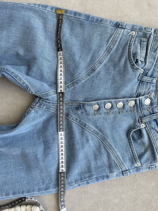 Джинси прямого крою з кокеткою