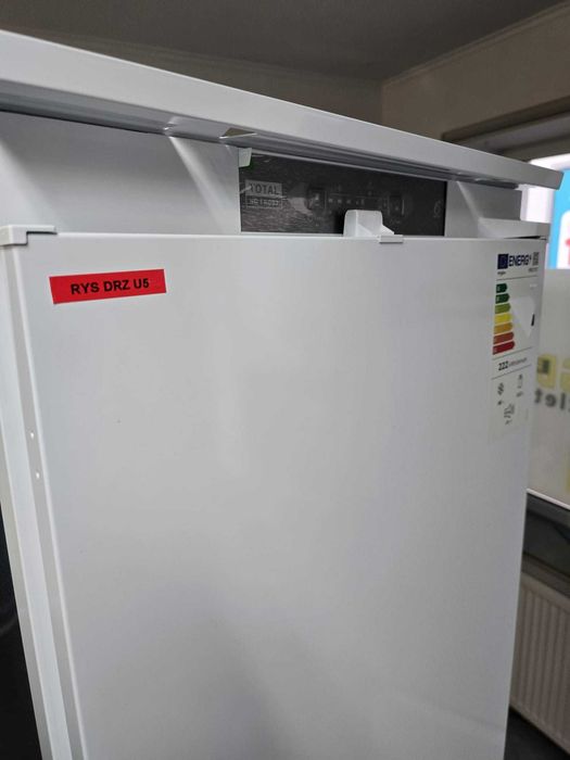 OUTLET nowa Lodówka do zabudowy 193,5 cm Whirlpool WHC20T352 gw 2 l U5