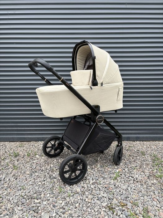Коляска 3в1 Carrello в ідеалі