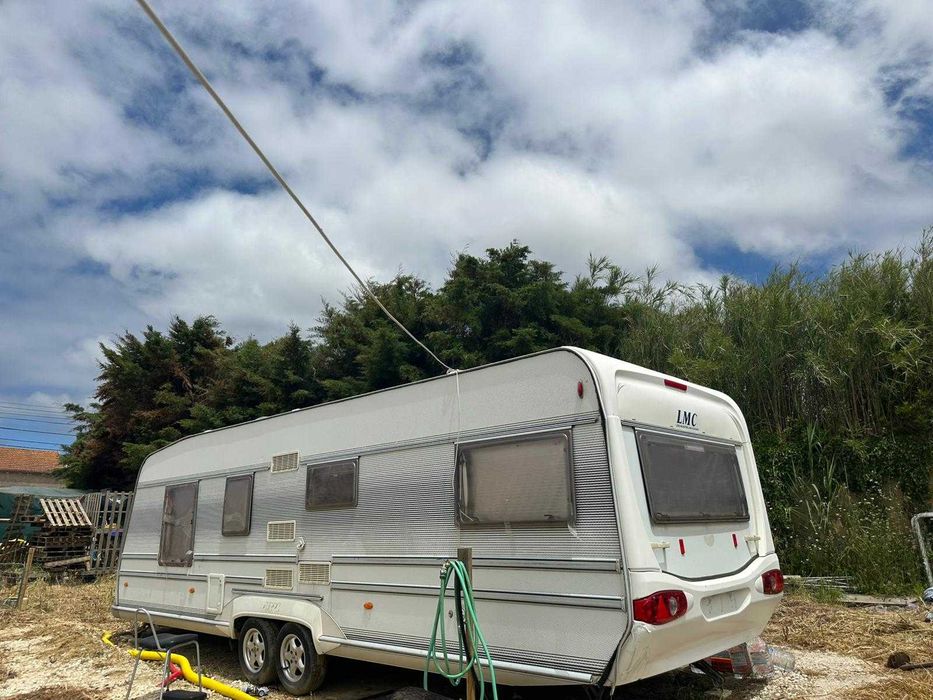 Caravana/Roulette estacionamento permanente