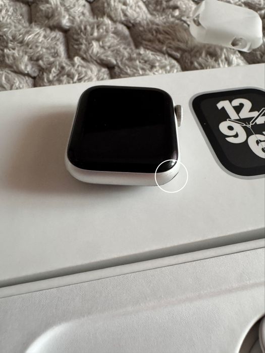 Apple Watch SE 40mm GPS Silver Aluminum, оригінал